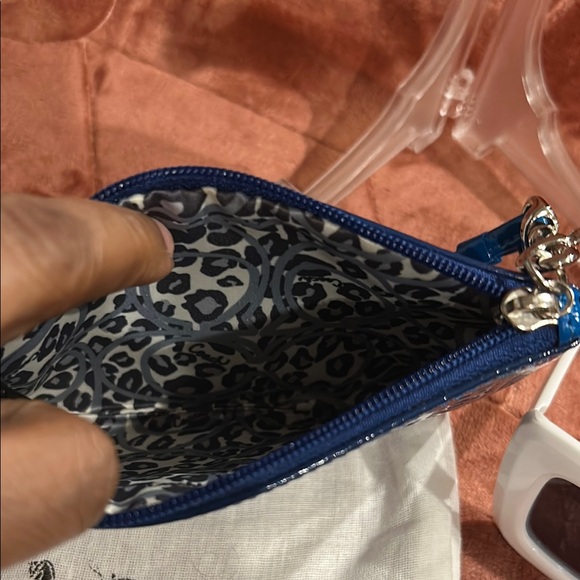 Coach Poppy Blue and White Wristlet with Coach DustBag & Fashion Sunglasses - Picture 6 of 7